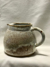 Load image into Gallery viewer, Marguerite Small Jug