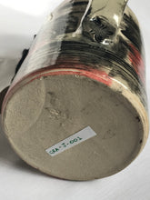 Load image into Gallery viewer, Grafitti Jug