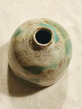 Load image into Gallery viewer, Pistachio Bottle