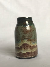 Load image into Gallery viewer, Pistachio Bottle.