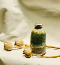 Load image into Gallery viewer, Pistachio Bottle