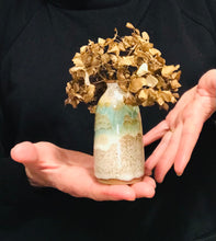 Load image into Gallery viewer, Pistachio Bottle