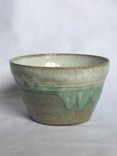 Load image into Gallery viewer, Pistachio Bowl.