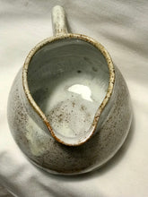 Load image into Gallery viewer, Marguerite Small Jug