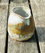 Load image into Gallery viewer, Pistachio Jug 2