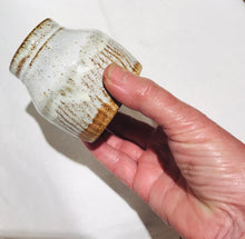 Load image into Gallery viewer, Marguerite Pot