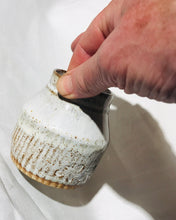 Load image into Gallery viewer, Marguerite Pot