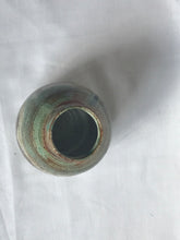 Load image into Gallery viewer, Pistachio Vase.