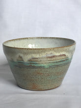 Load image into Gallery viewer, Pistachio Bowl.