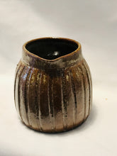 Load image into Gallery viewer, Marguerite Dinky Jug
